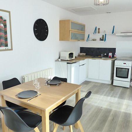 La Petite Maison Tahet, 2 Pers Avec Terrasse Basse-Indre Dış mekan fotoğraf