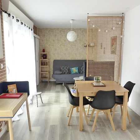 La Petite Maison Tahet, 2 Pers Avec Terrasse Basse-Indre Dış mekan fotoğraf