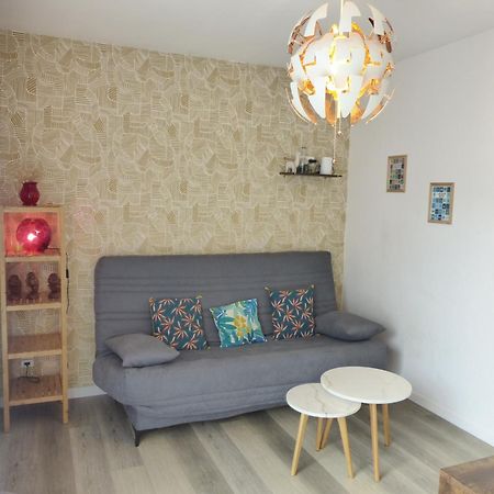 La Petite Maison Tahet, 2 Pers Avec Terrasse Basse-Indre Dış mekan fotoğraf