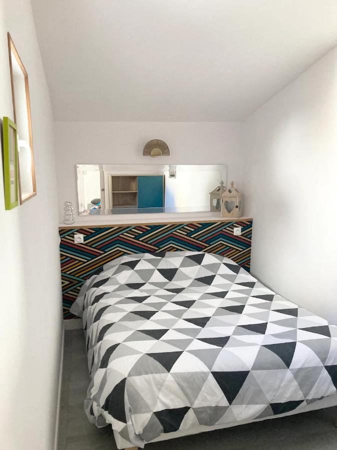 La Petite Maison Tahet, 2 Pers Avec Terrasse Basse-Indre Dış mekan fotoğraf