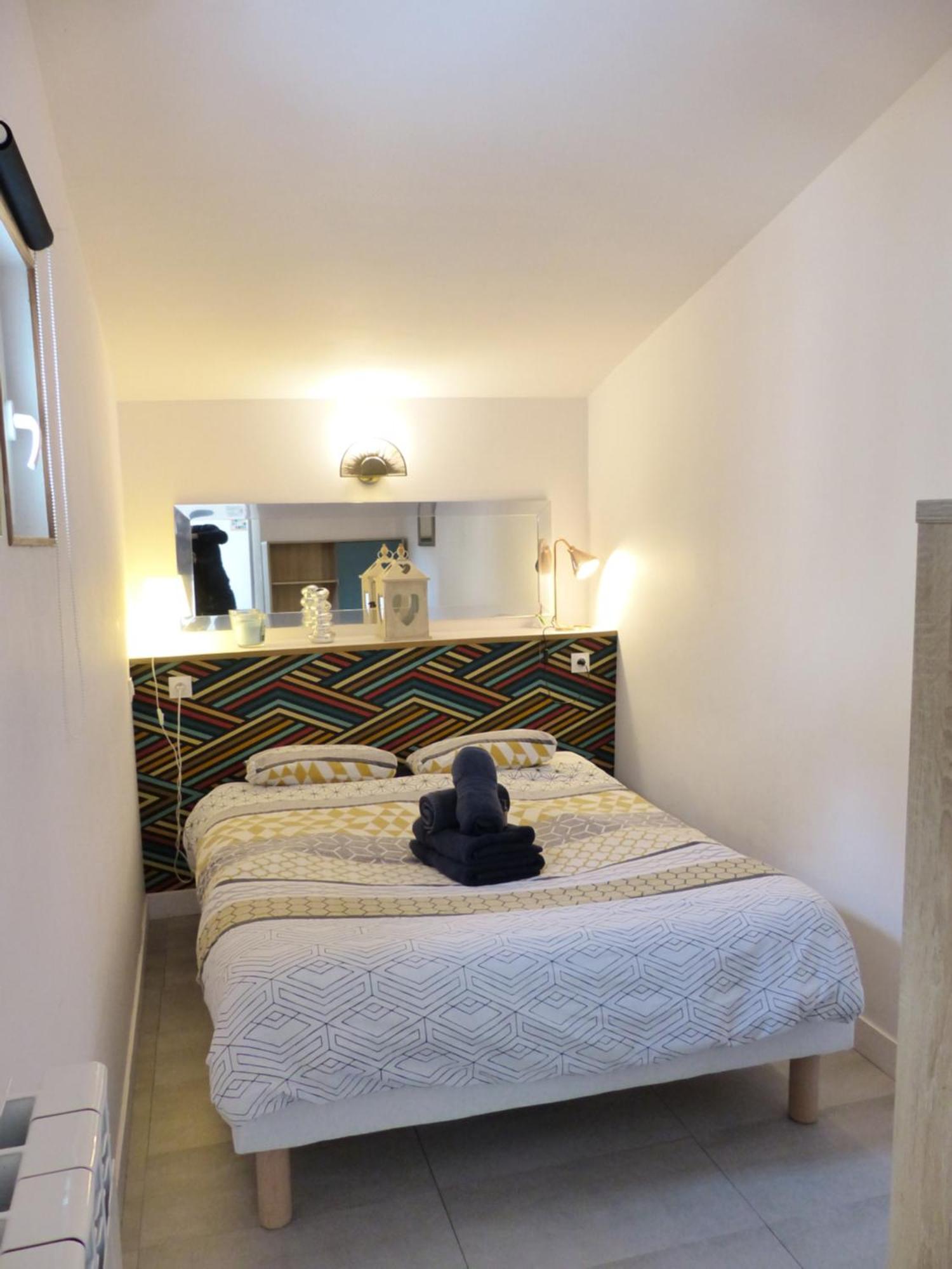 La Petite Maison Tahet, 2 Pers Avec Terrasse Basse-Indre Dış mekan fotoğraf