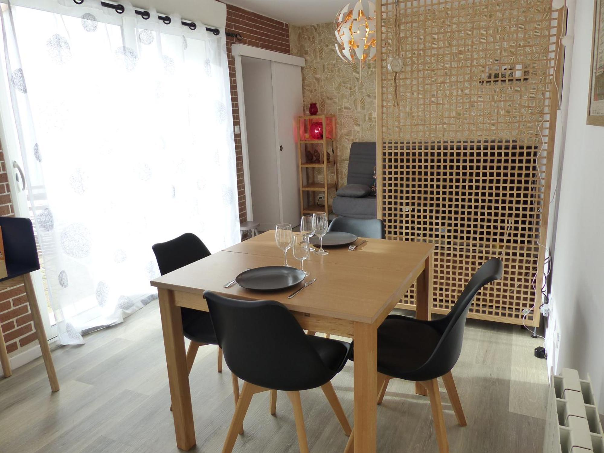 La Petite Maison Tahet, 2 Pers Avec Terrasse Basse-Indre Dış mekan fotoğraf