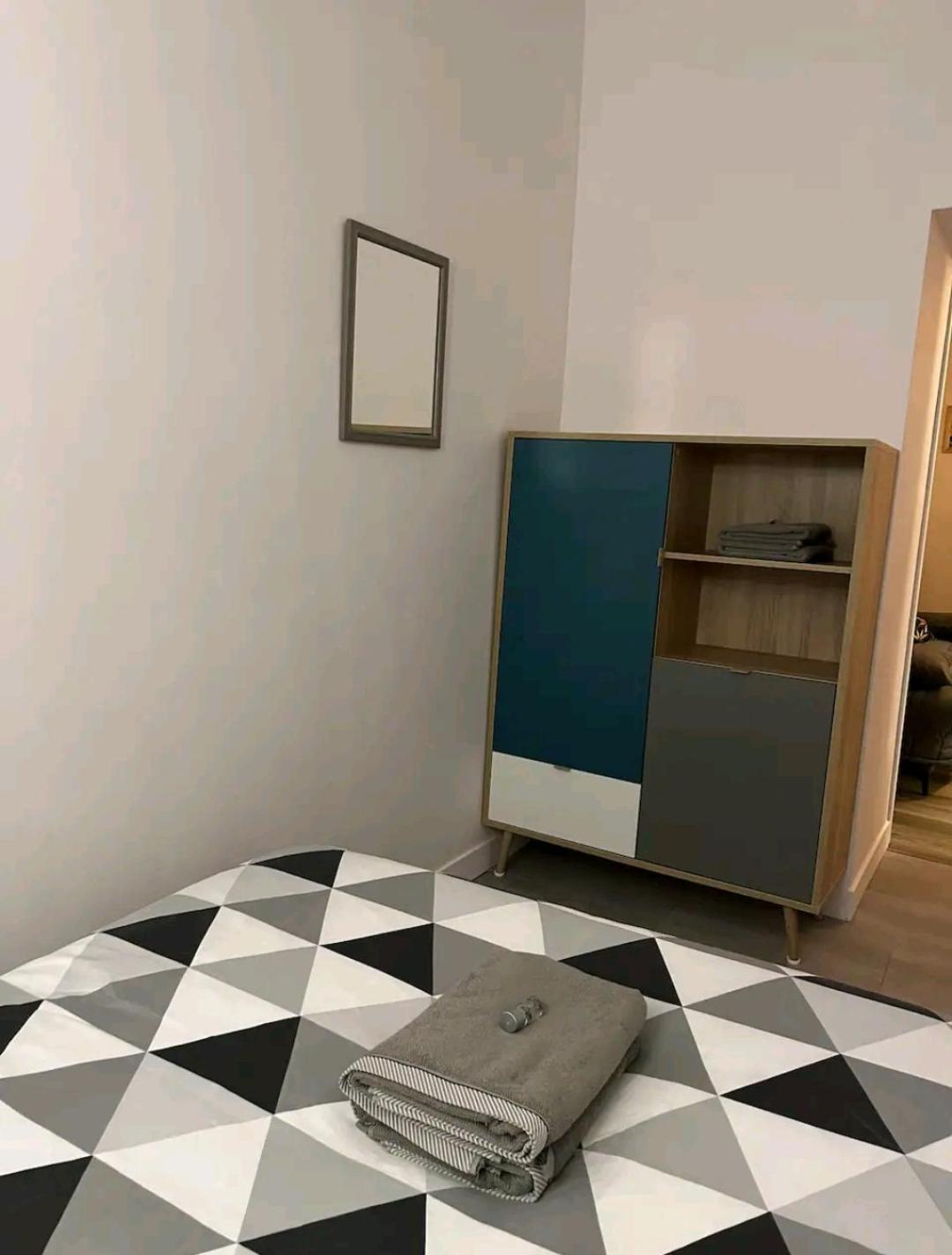 La Petite Maison Tahet, 2 Pers Avec Terrasse Basse-Indre Dış mekan fotoğraf